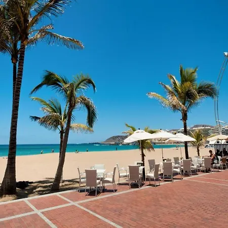 Coqueto A 50 Metros De La Playa