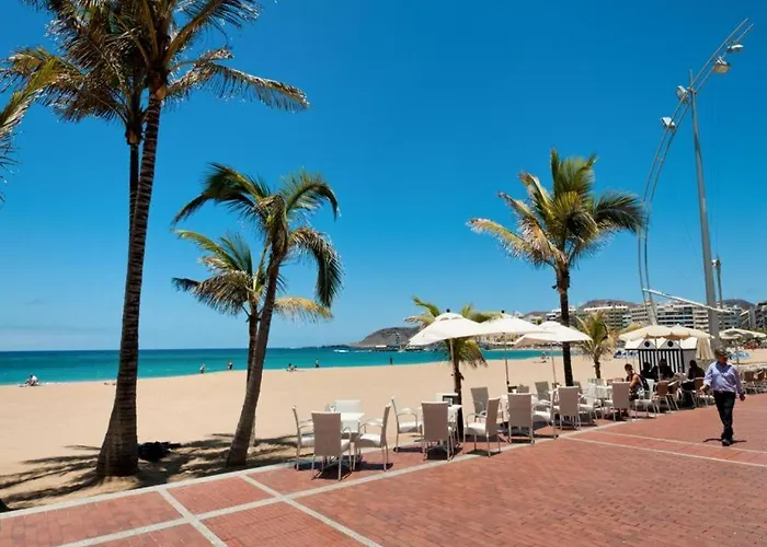 Coqueto A 50 Metros De La Playa